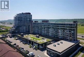 Building Photo - 560 N Service Rd