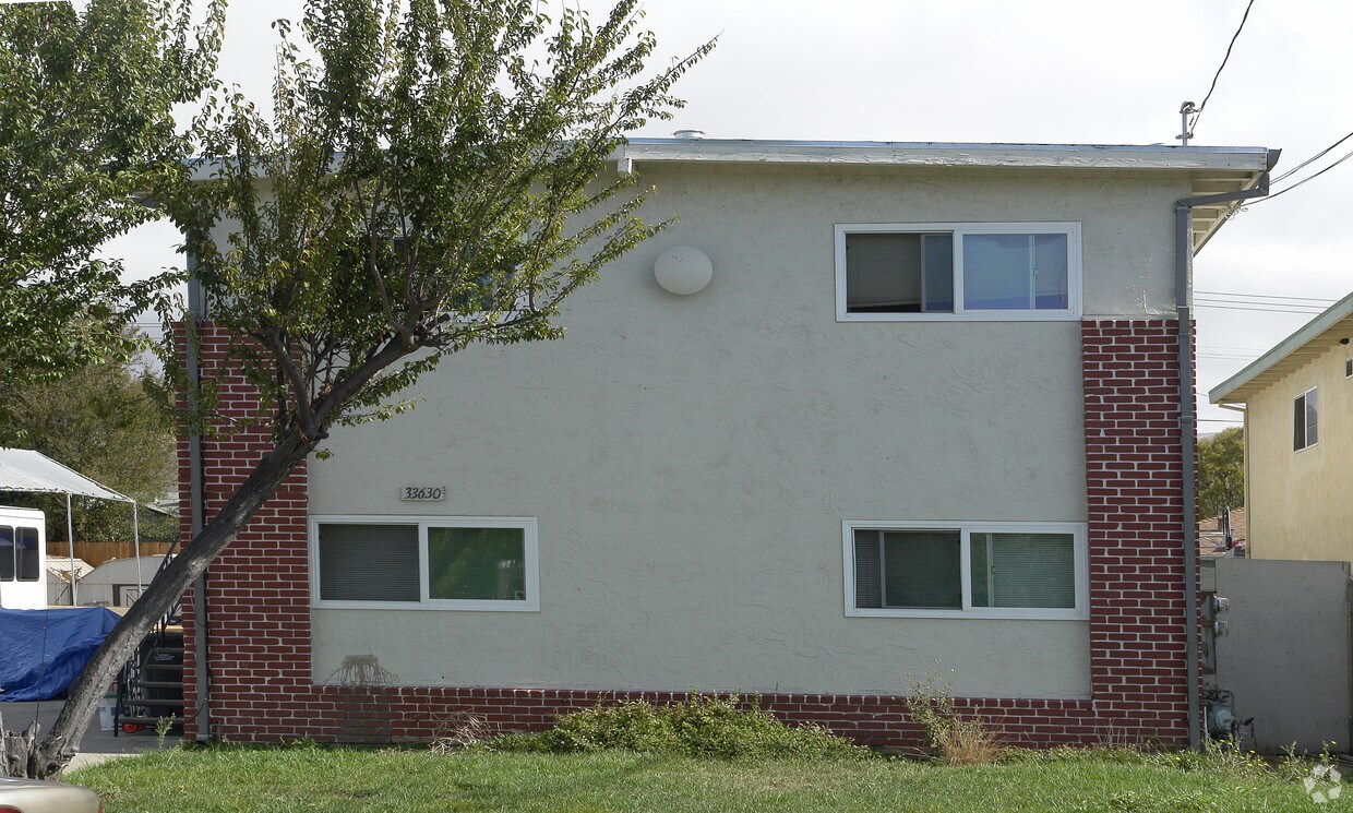 Foto del edificio - 33630 9th St