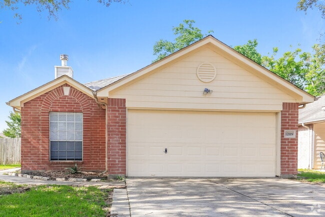 Building Photo - 12119 Bowsman Dr