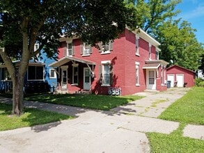 Building Photo - 321 9th St N
