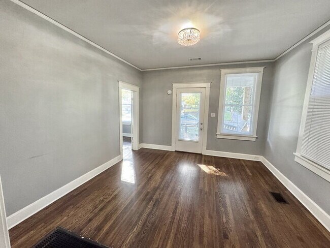 Foto del edificio - 666 Landis St