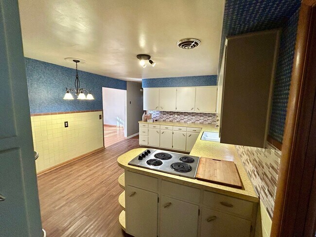 Foto del edificio - 245 Winchester Rd