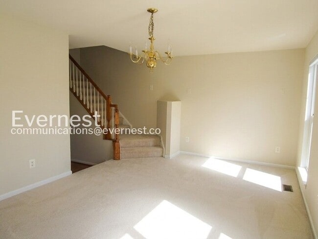 Building Photo - 13422 Burrough Farm Dr