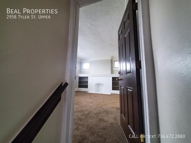 Building Photo - 2958 Tyler St