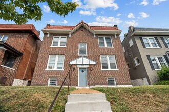 Building Photo - 4175 McRee Ave