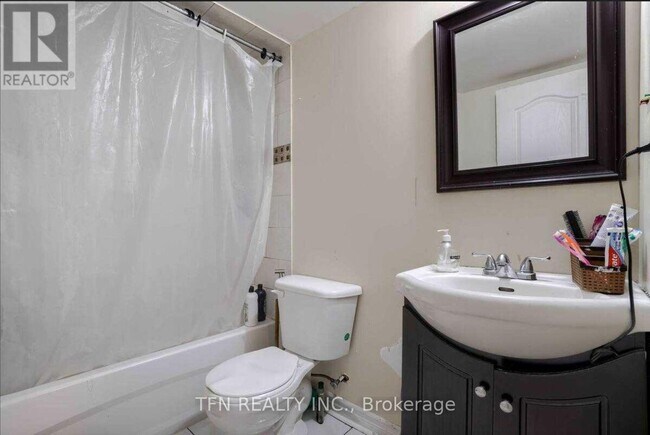 Photo du bâtiment - 41 Calm Waters Crescent