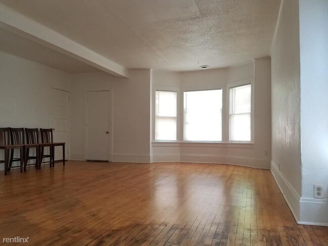 Building Photo - 3 br, 1 bath Apartment - 2737 N 1st Street