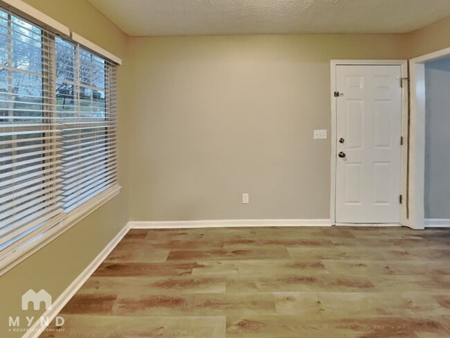 Building Photo - 275 Twin Brook Way NW