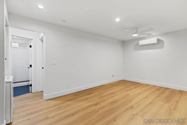 Foto del edificio - 4264 42nd St