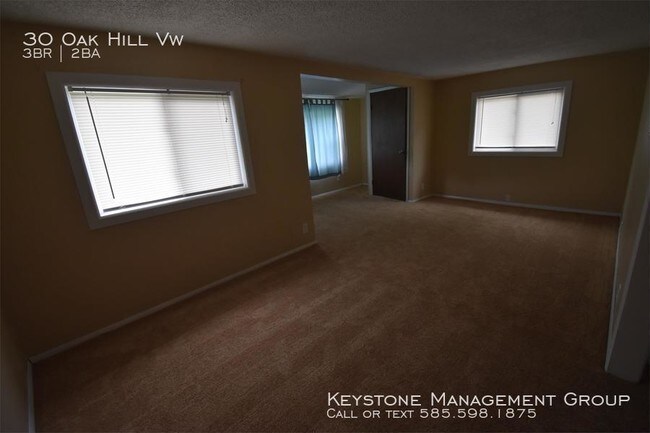 Building Photo - 30 Oak Hill View