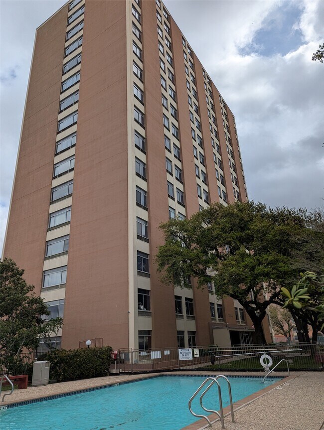 Foto del edificio - 7520 Hornwood Dr