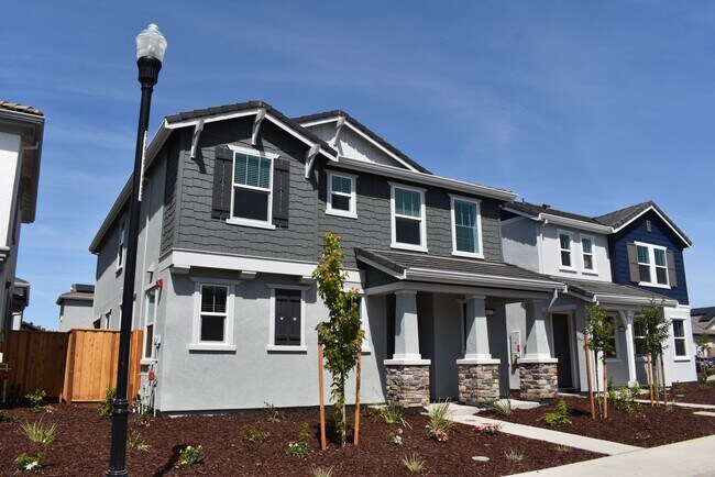 Foto del edificio - Resident Benefit Package Property