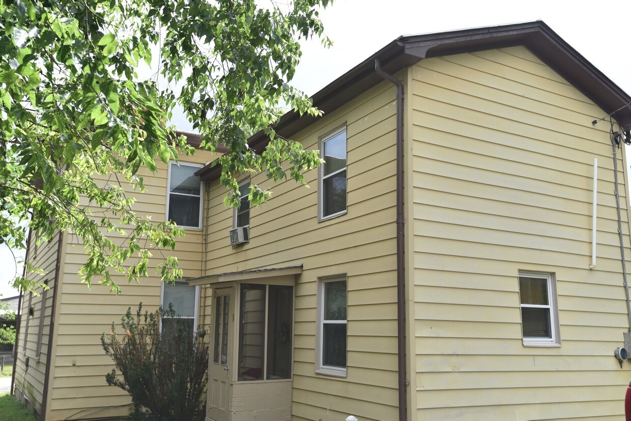 5446 Gov Barbour St, Barboursville, VA 22923 Apartments in Barboursville, VA