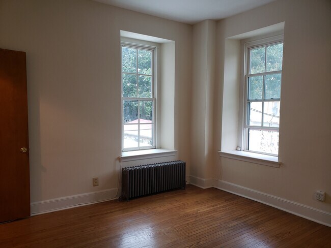 Bedroom - 8622 Germantown Ave