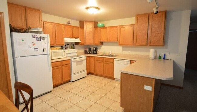 Foto del edificio - 273 Meadowside Dr