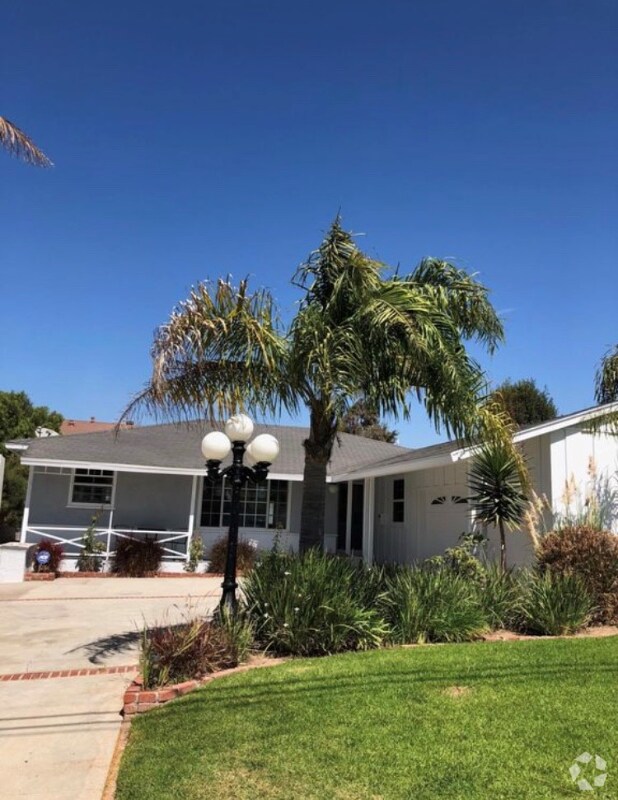 Pet Friendly Apartments For Rent in El Segundo CA 90 Rentals