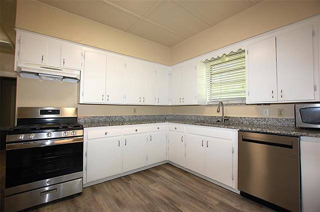 Building Photo - 405 S Bois D'Arc St