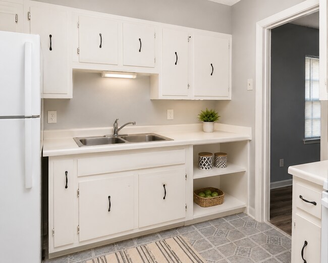 Foto del edificio - 2 Bedroom / 1.5 Bath Apartment at Raleigh Pines Apartments