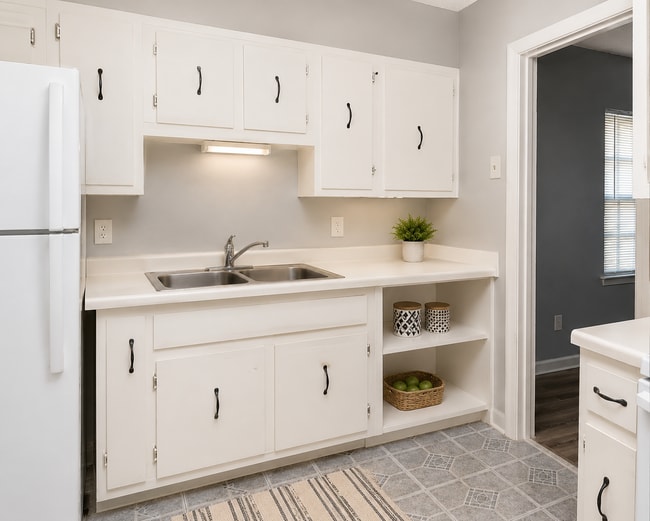 Photo - 2 Bedroom / 1.5 Bath Apartment at Raleigh Pines Apartments