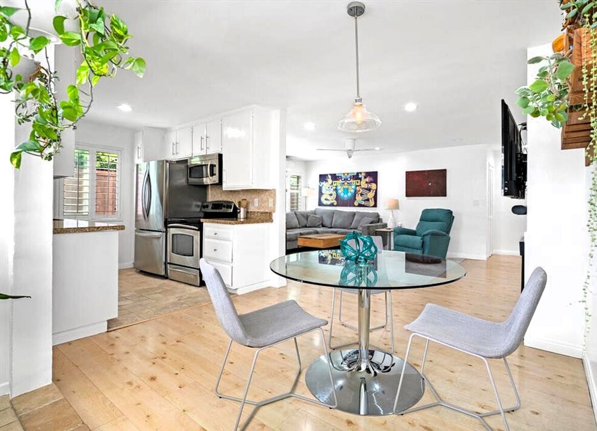 Santa Monica 2 Bedroom Rentals