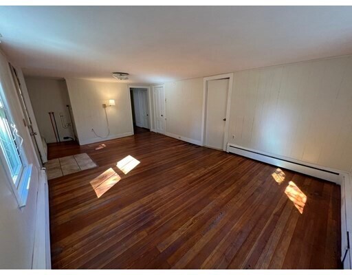 Building Photo - 159 Hardwick Rd