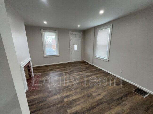 Foto del edificio - 2835 Lehman Rd