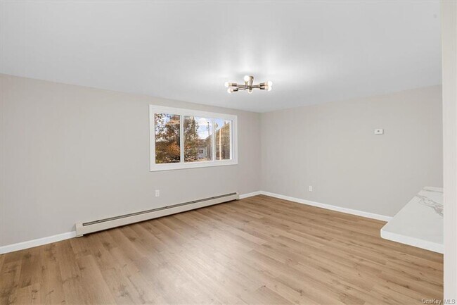 Building Photo - 193 Schutt Rd