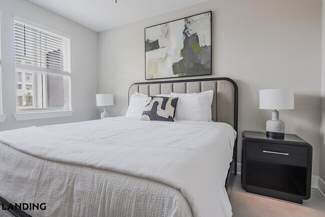 Foto del edificio - 2361 Commerce Park Dr NE