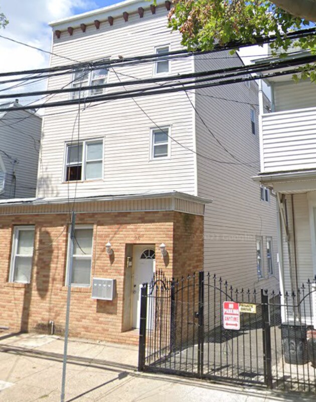 98 Garside St, Newark, NJ 07104 Apartment for Rent in Newark, NJ