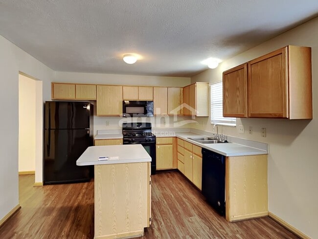 Building Photo - 2245 Yagger Bay Dr