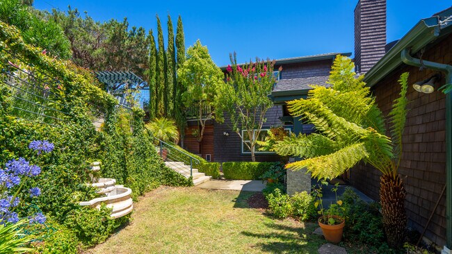 Foto del edificio - 3 Palm Ct