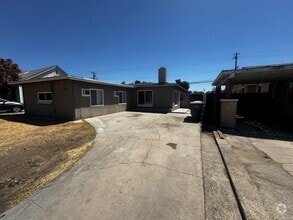Building Photo - 1352 N Fruit Ave