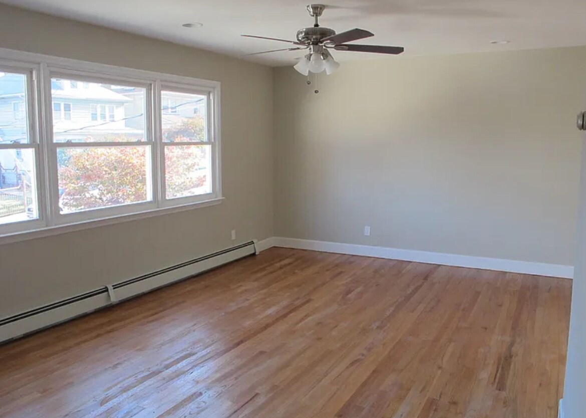 Foto principal - 63 Oxford Pl