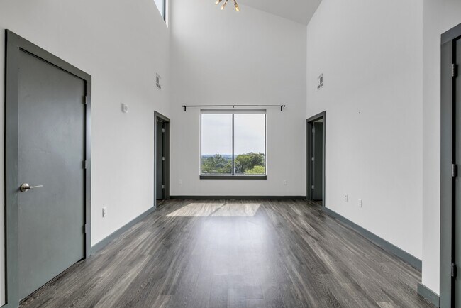 Foto del edificio - 1900 12th Ave S