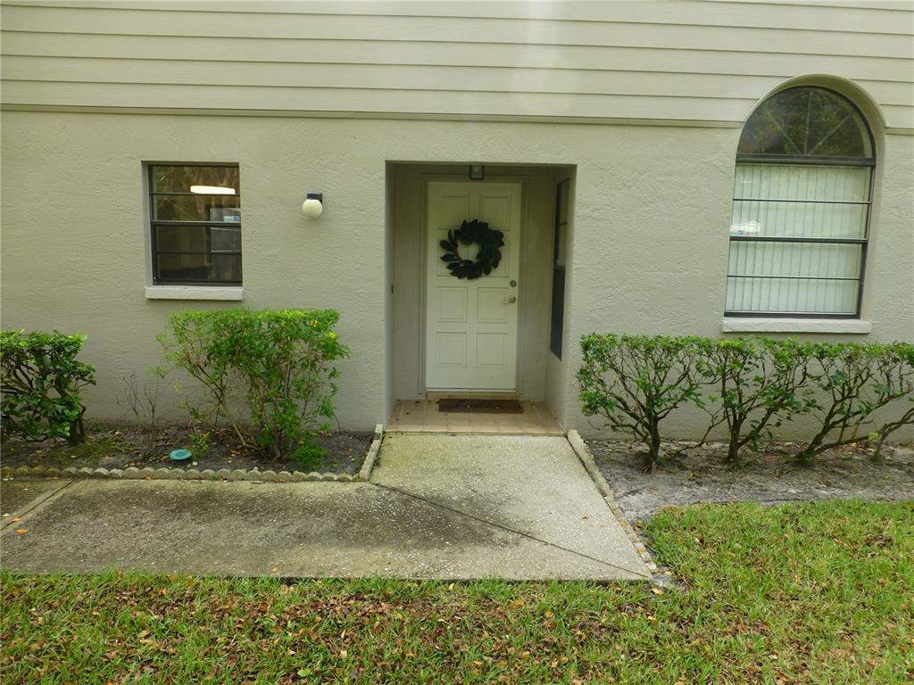 Foto principal - 5577 Salem Square Dr N