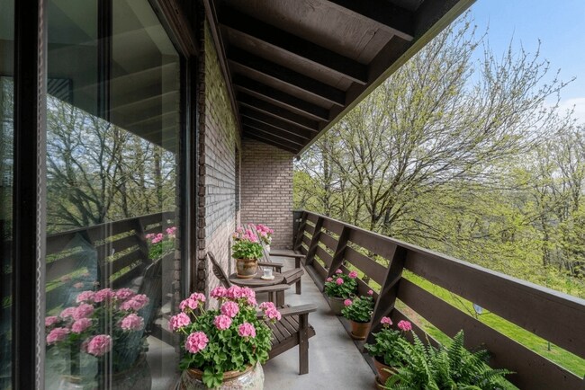 Foto del edificio - Mount Vernon Apartments