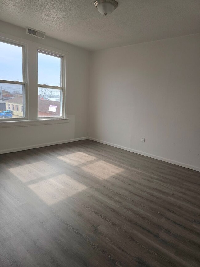 Photo - 301 E Lorena Ave Apartment