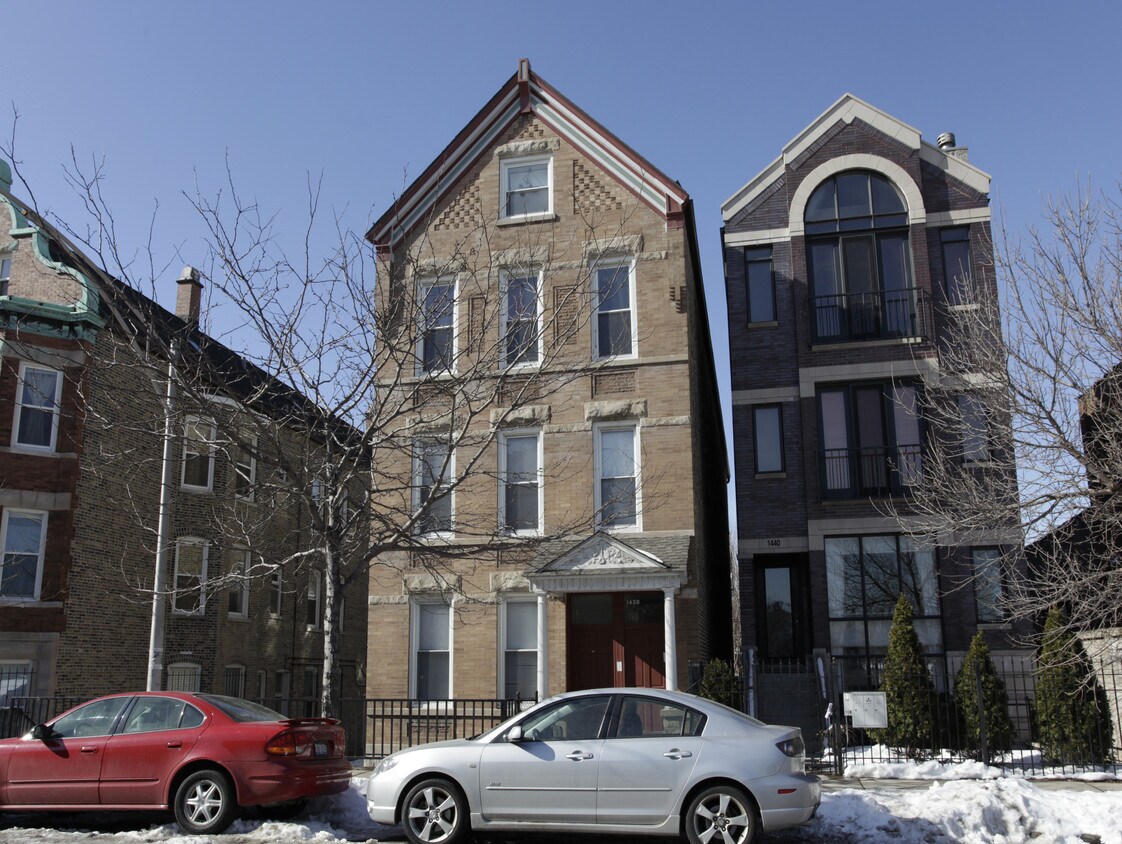 Foto del edificio - 1438 N Greenview Ave