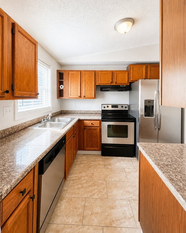 Photo - 1903 Madras Ct (Lithonia, GA) House