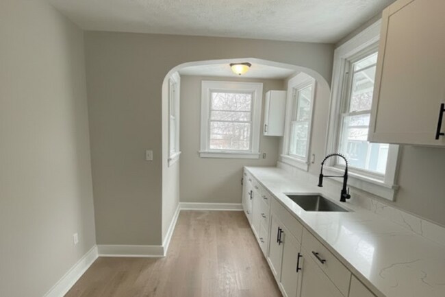 Photo - 1486 Middleton Rd House