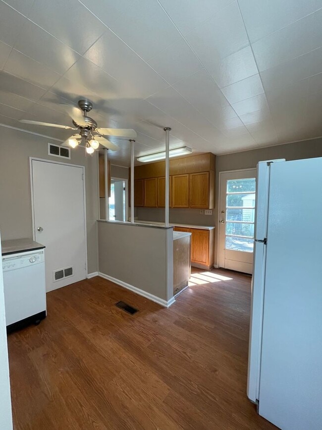 Photo - Single Family Home - WALKING DISTANCE TO PURDUE UNIVERSITY