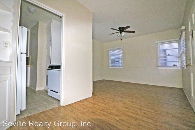 Foto del edificio - 4638-4648 North Ave