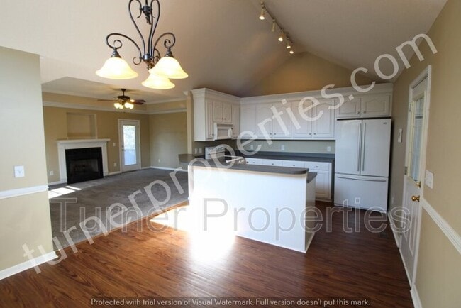Building Photo - 141 Loyd Ct
