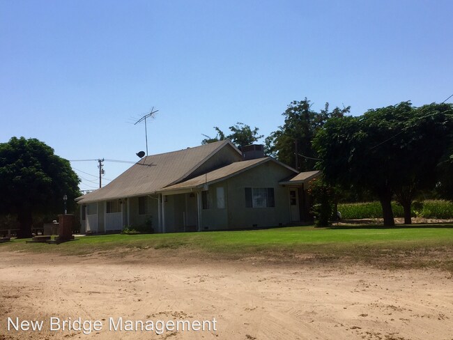 Foto del edificio - 2 br, 1 bath House - 20870 Bloss Avenue