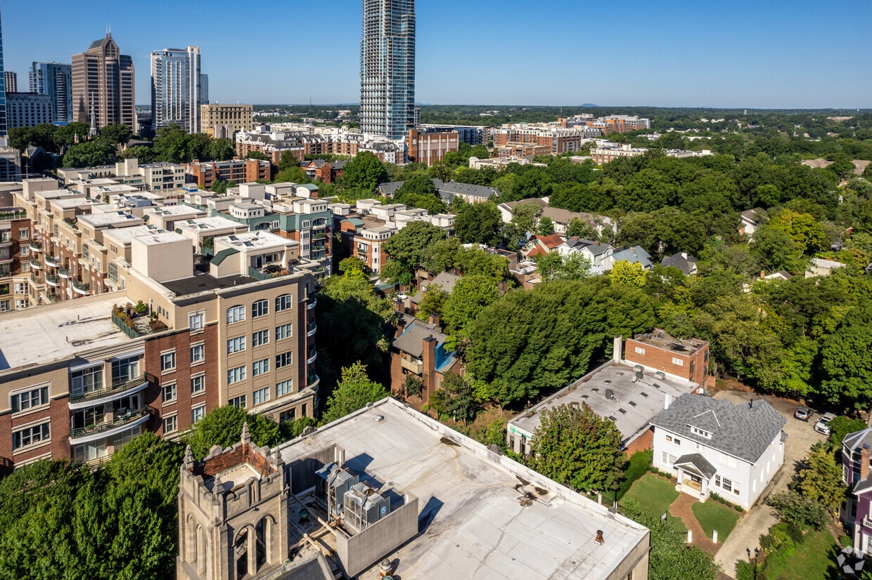 Aerial Photo - Davidson Square Apartments