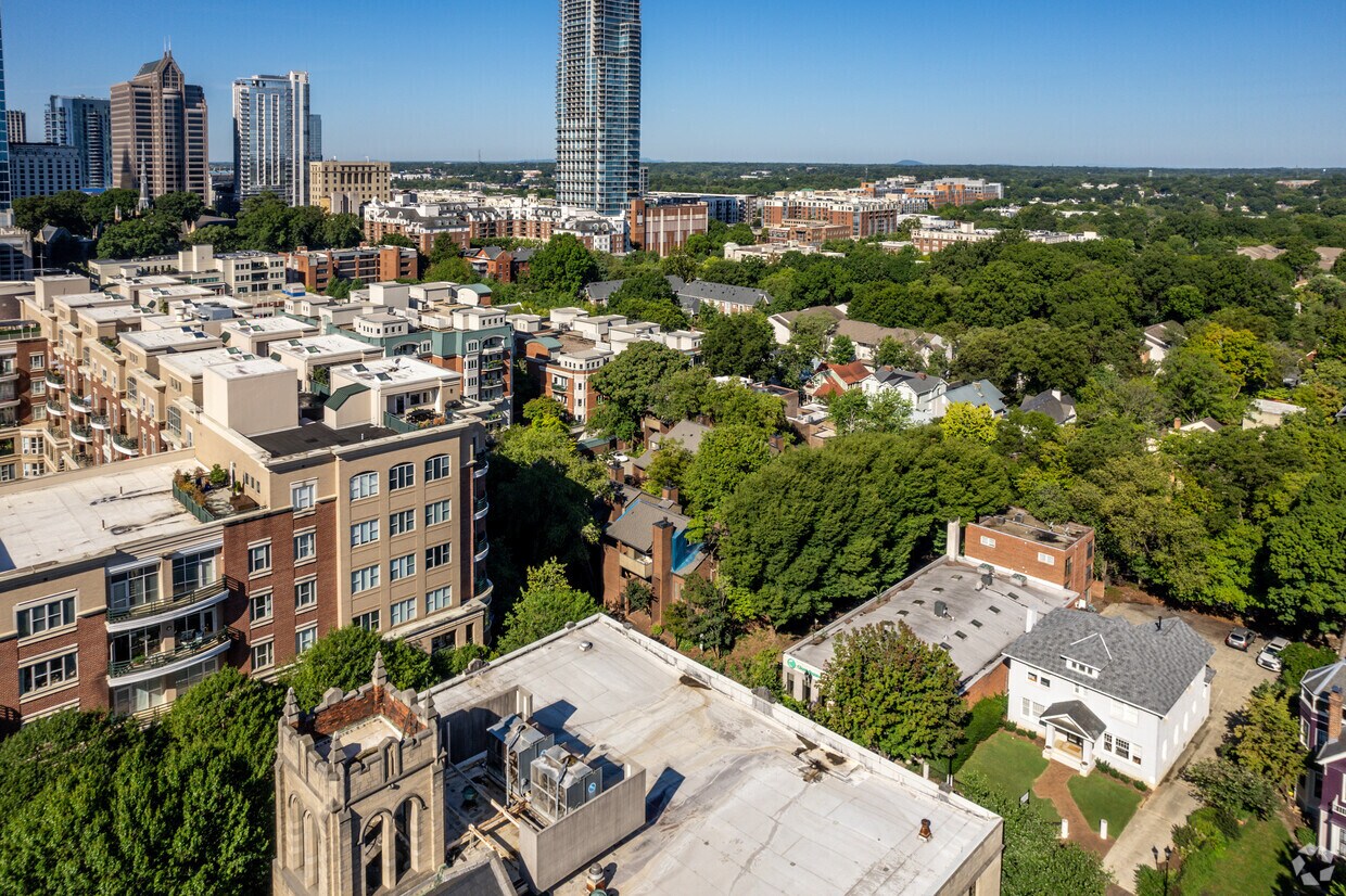 Foto aérea - Davidson Square Apartments