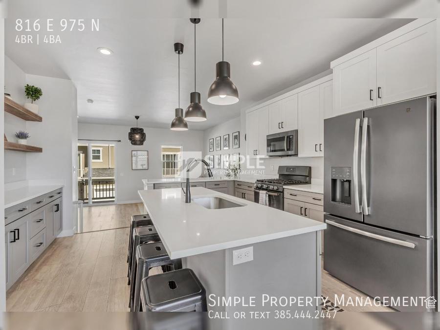 Primary Photo - Perfect blend of location, luxury and comf...