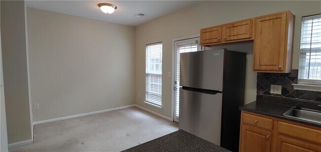 Building Photo - 5368 Hickory Knoll NW