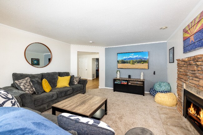 Foto del edificio - 2596 S Cliffview St