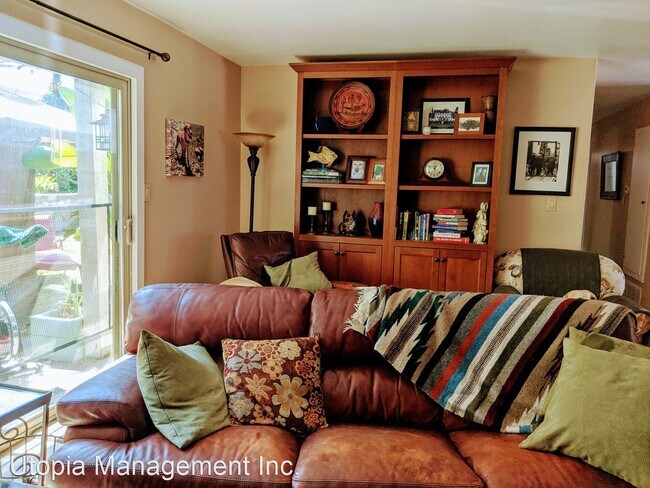 Foto del edificio - 3 br, 2 bath House - 70 Pathelen Ave.